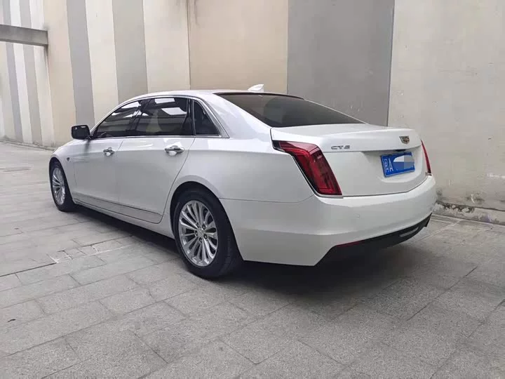 Cadillac CT6