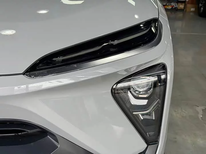 NIO EC6