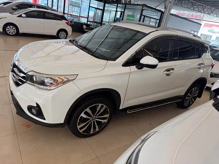 GAC Trumpchi GS4