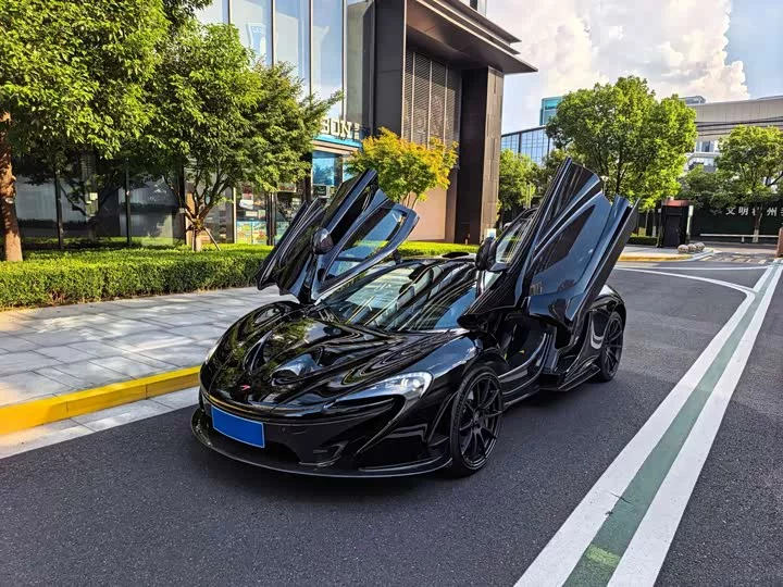 McLaren P1