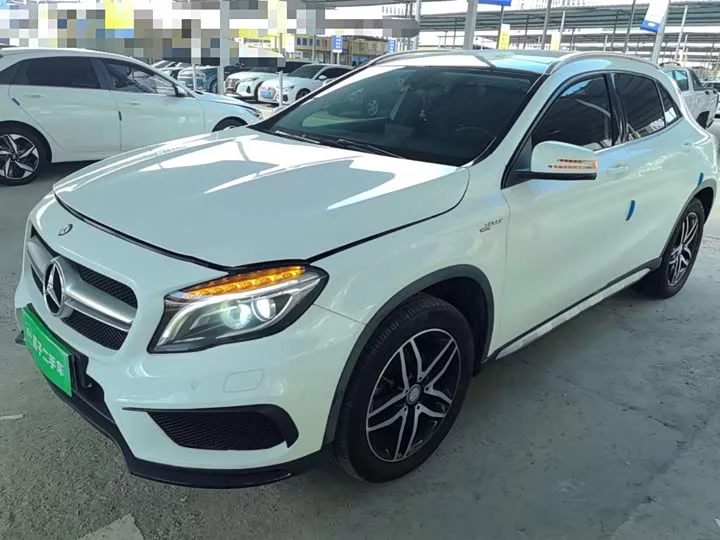Mercedes-Benz GLA