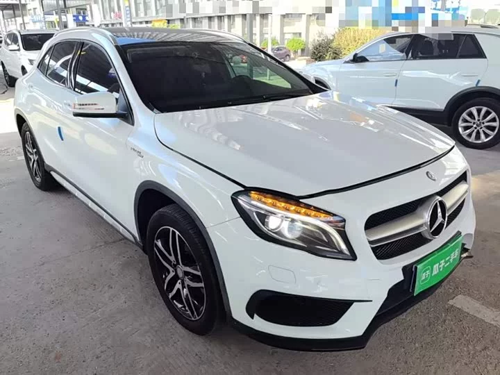 Mercedes-Benz GLA