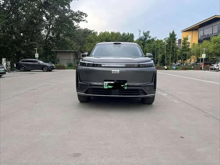 Geely Galaxy M9