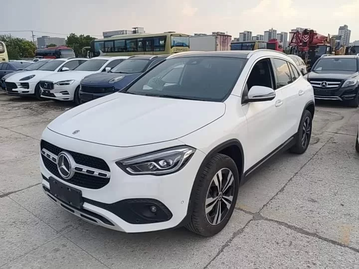 Mercedes-Benz GLA