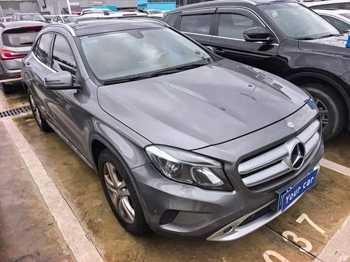 Mercedes-Benz GLA