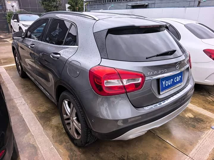 Mercedes-Benz GLA