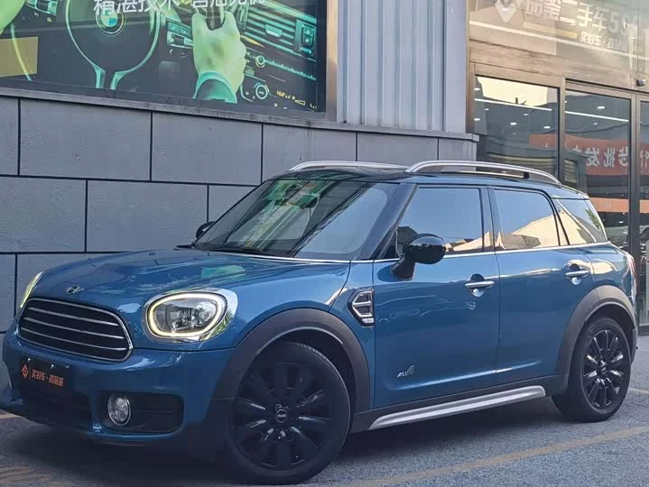 MINI COUNTRYMAN