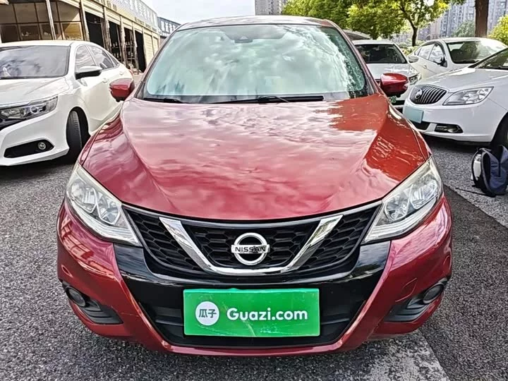 Nissan Tiida