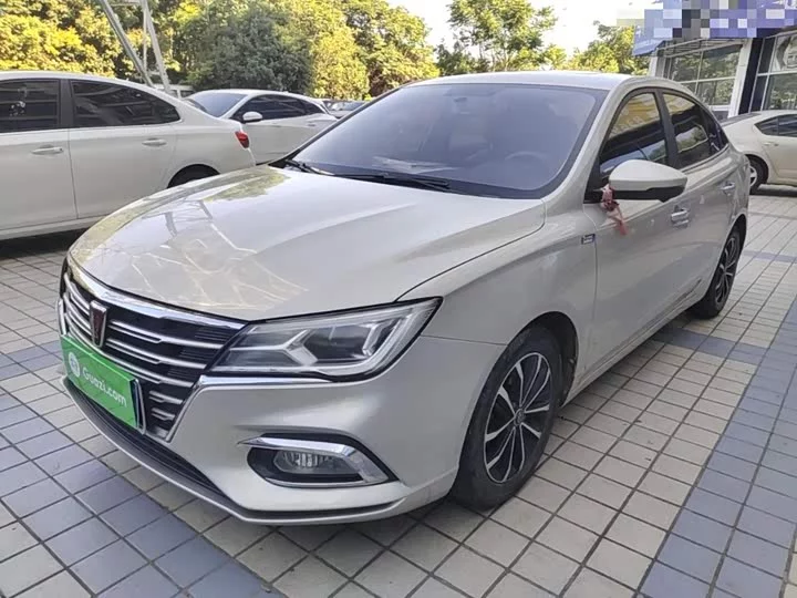 Roewe i5