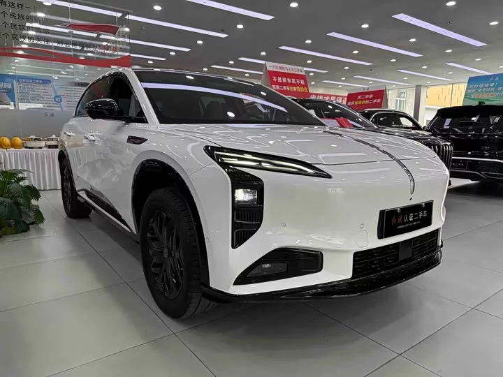Hongqi Tiangong 08