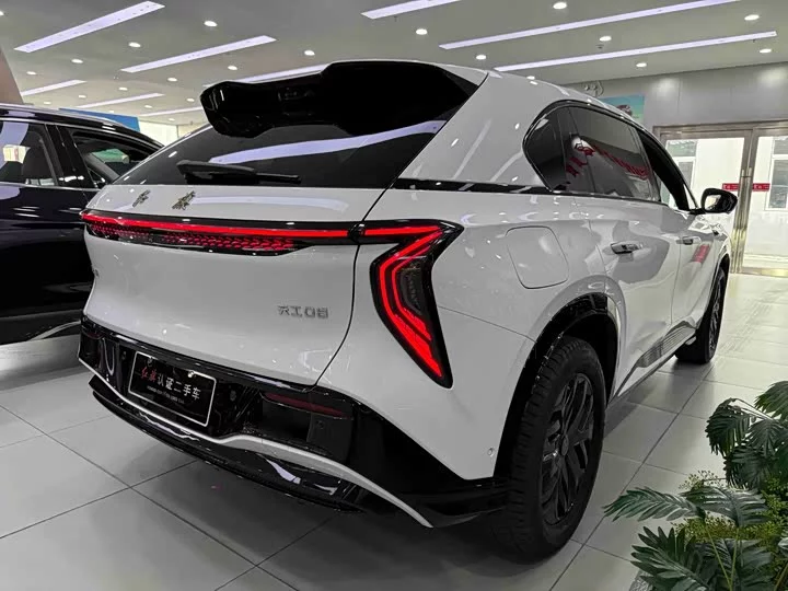 Hongqi Tiangong 08