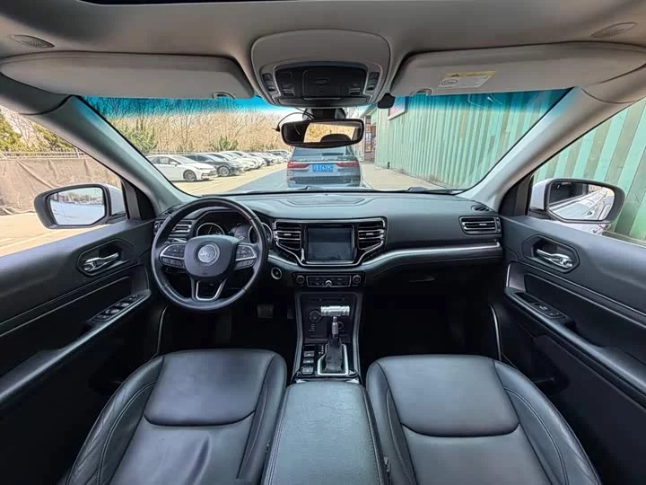 Jeep commander