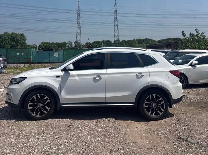 Roewe RX5