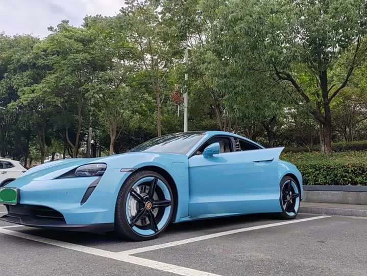 Porsche Taycan