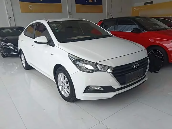 Hyundai Accept