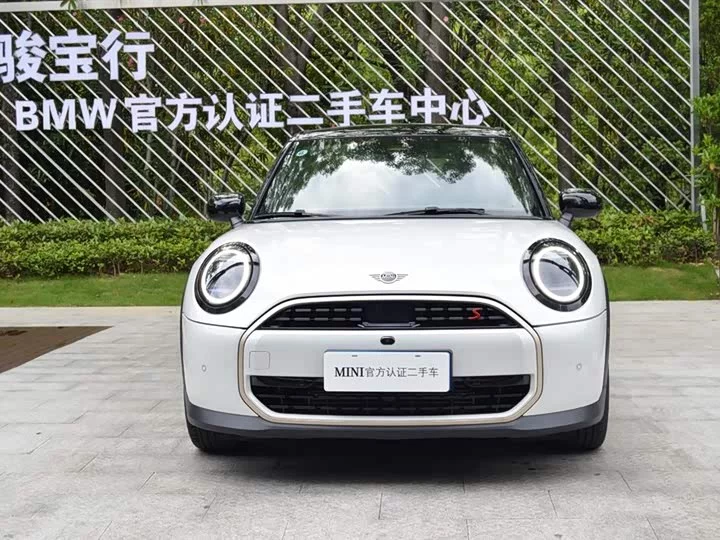MINI 