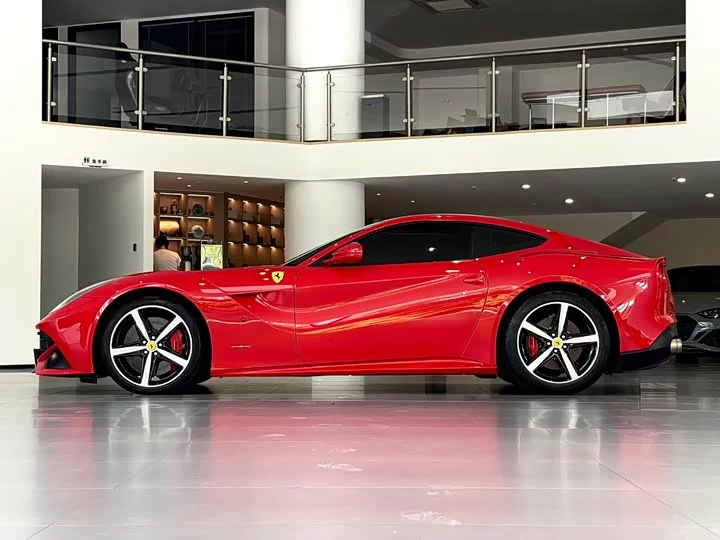 ferrari F12berlinetta