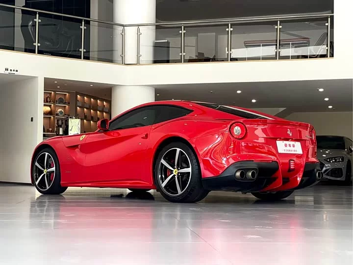 ferrari F12berlinetta