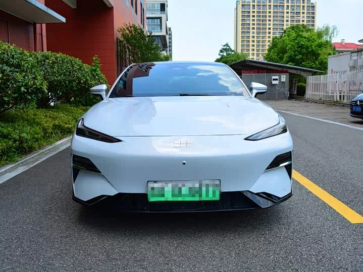 Geely Galaxy E8