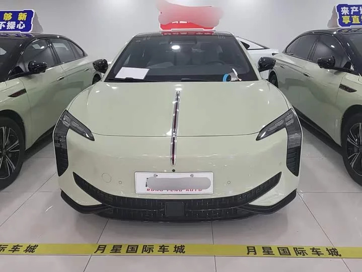 Hongqi EH7