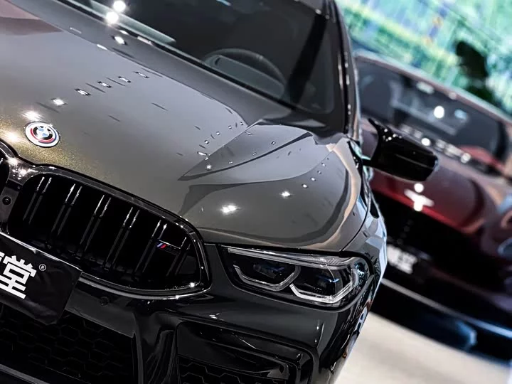 BMW M8