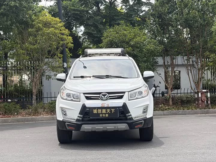 BAIC S3