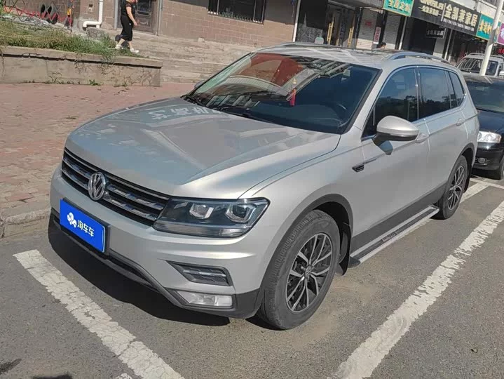 Volkswagen Tiguan L