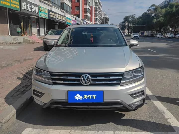 Volkswagen Tiguan L