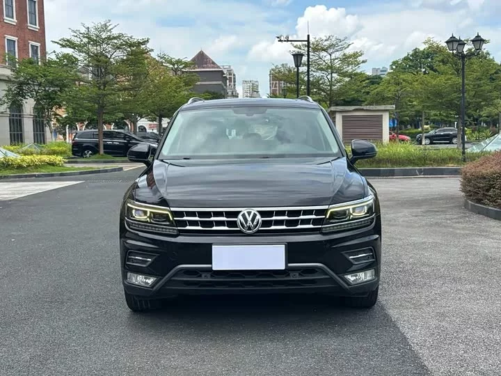Volkswagen Tiguan L