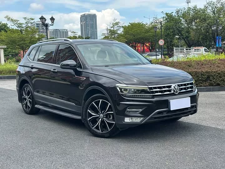 Volkswagen Tiguan L