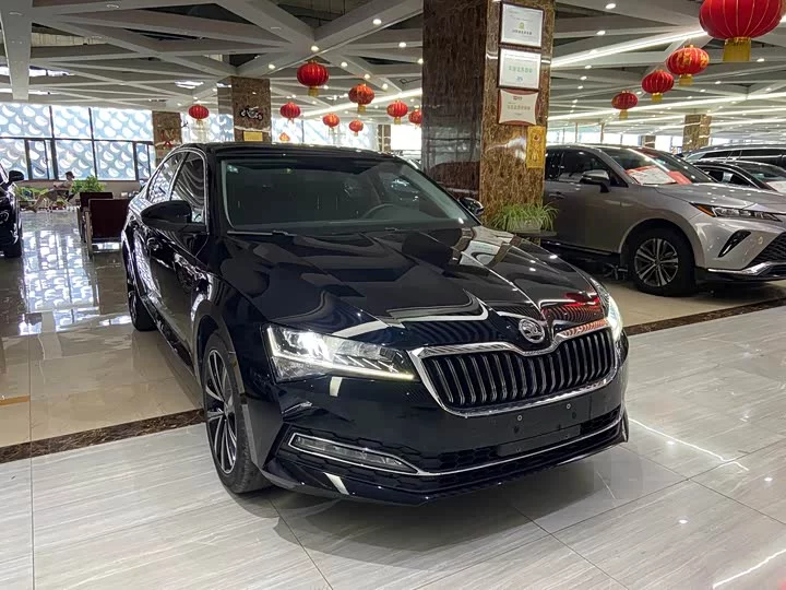 Skoda SuperB