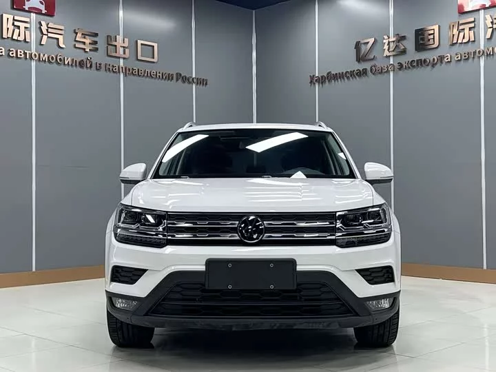 Volkswagen Tharu