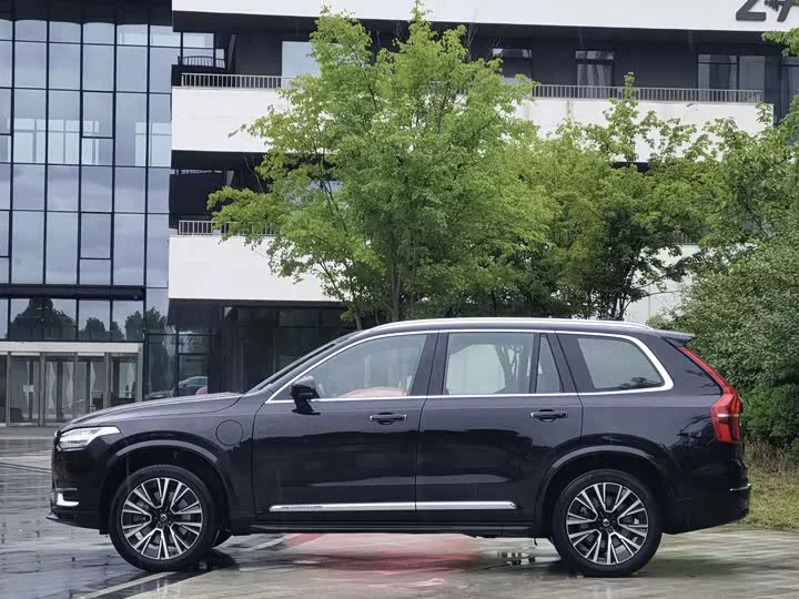 Volvo XC90 Plug-in Hybrid