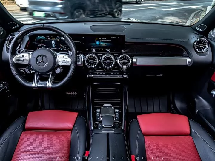 Mercedes-Benz GLB AMG