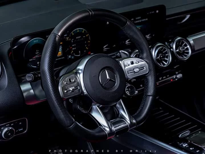 Mercedes-Benz GLB AMG