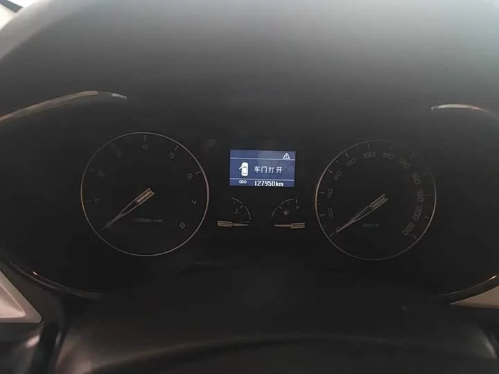 Changan Yuexiang V7