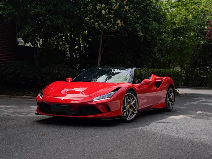 ferrari F8