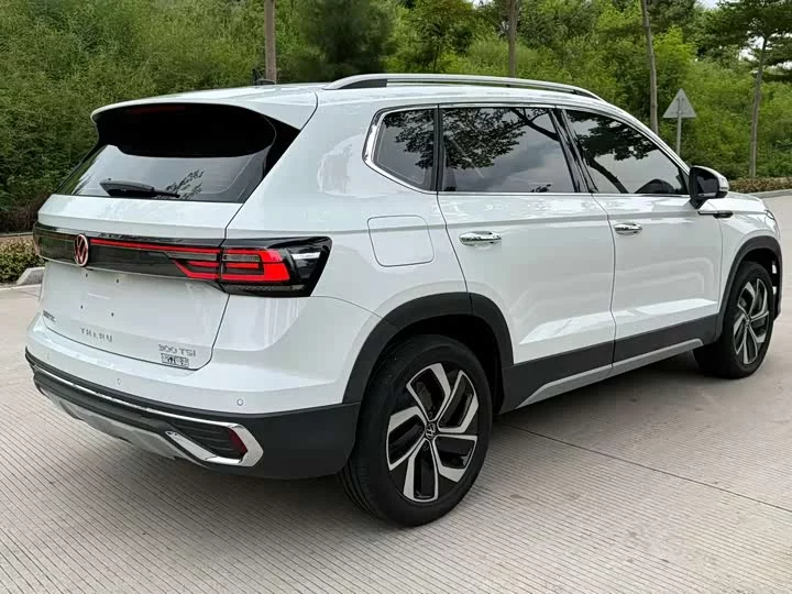 Volkswagen Tharu
