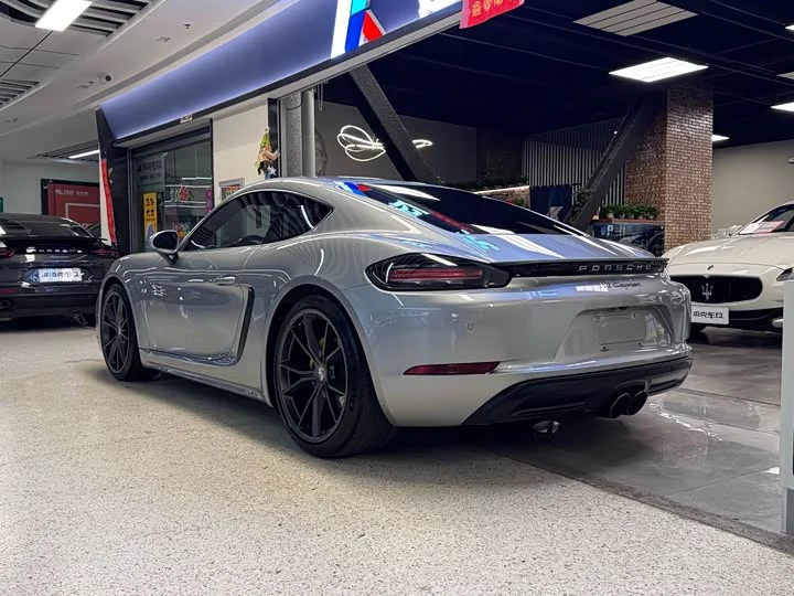 Porsche 718