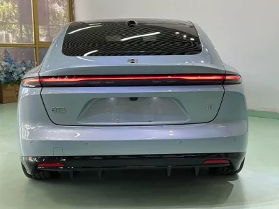 NIO ET5