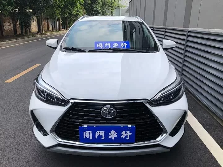 Toyota Yaris L