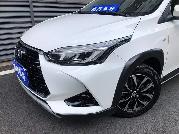 Toyota Yaris L