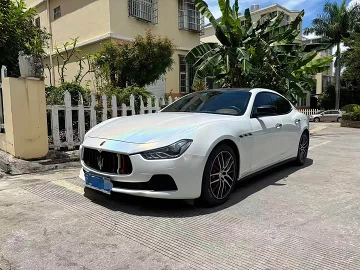 Maserati Ghibli