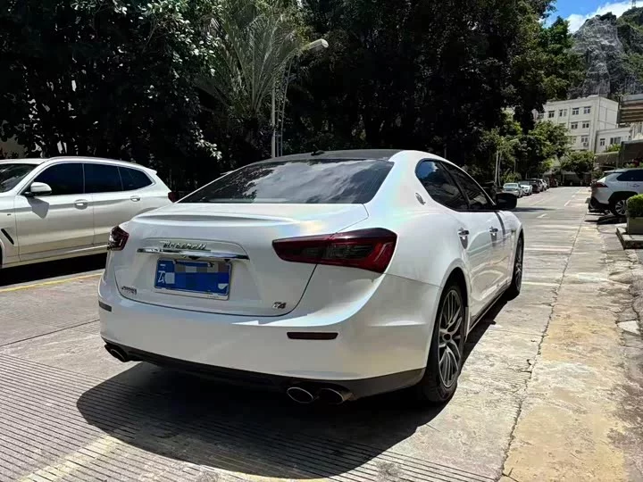 Maserati Ghibli