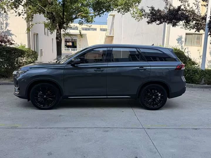 Changan CS75