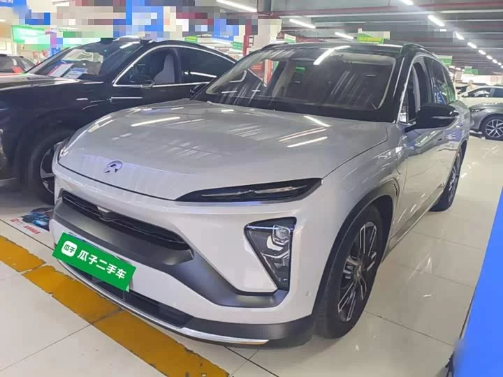 NIO ES6