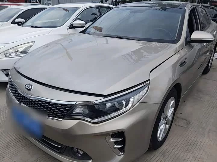 kia K5