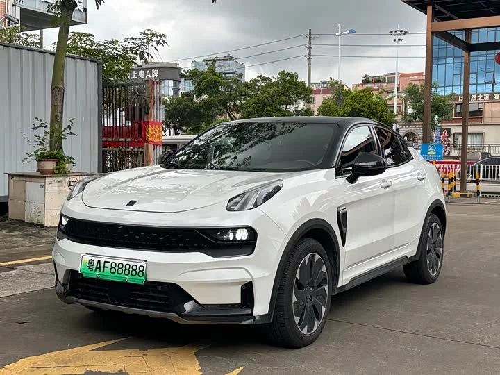 Lynk & Co 05 EM-P