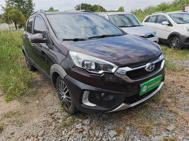 BAIC Q25