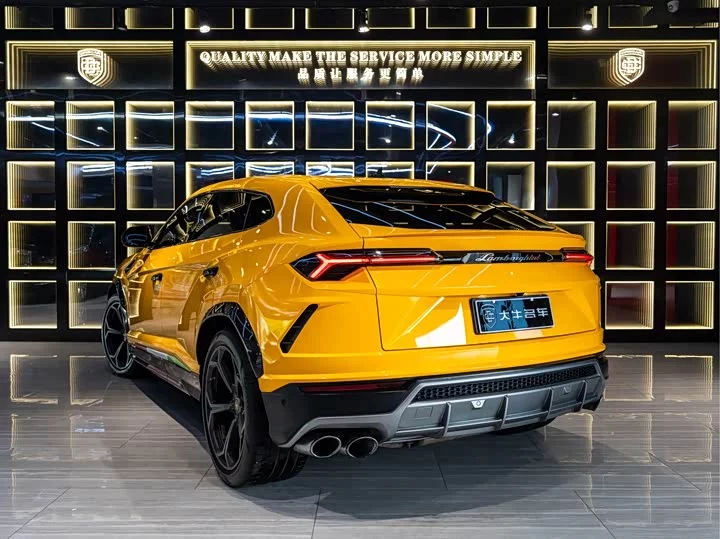 Lamborghini Urus